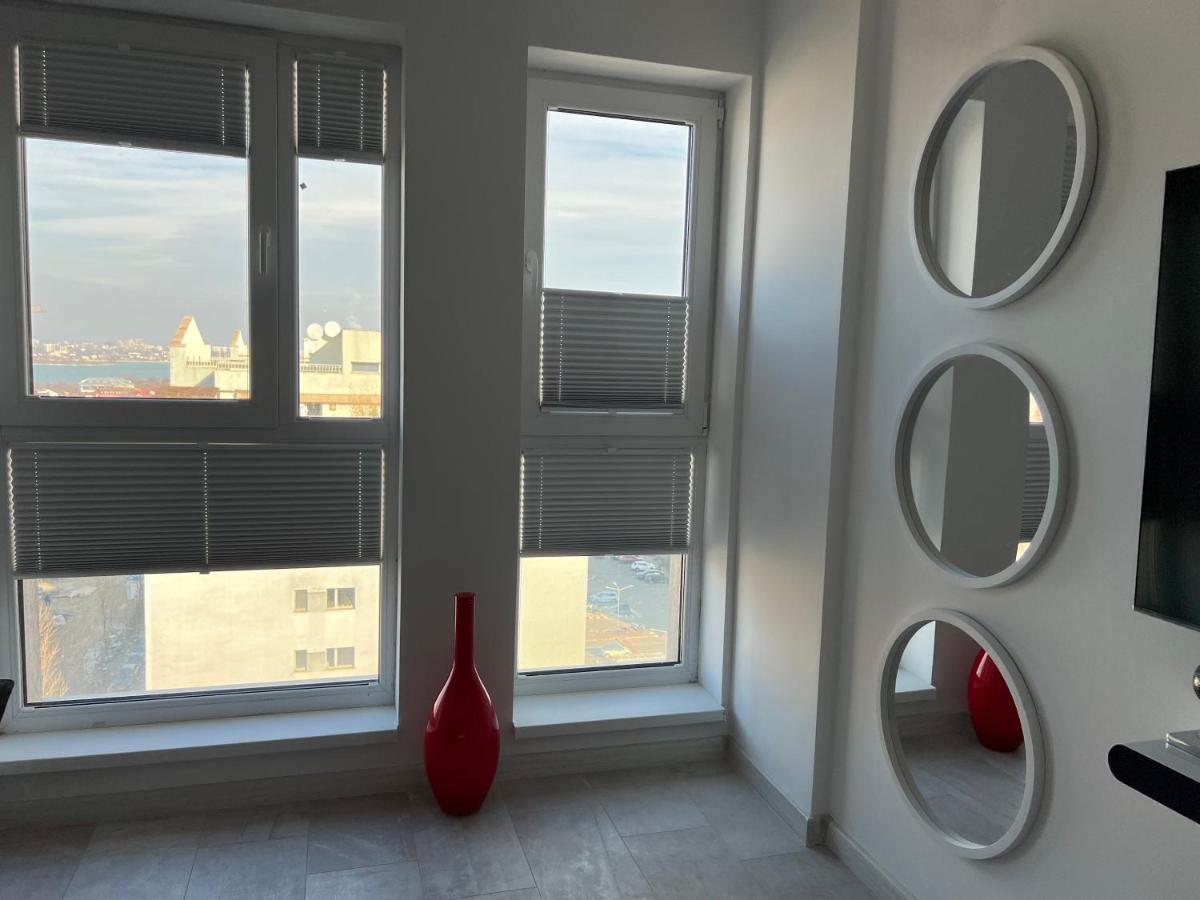 Fancy Penthouse Studio With Lakeview W10 Bukarest Eksteriør billede