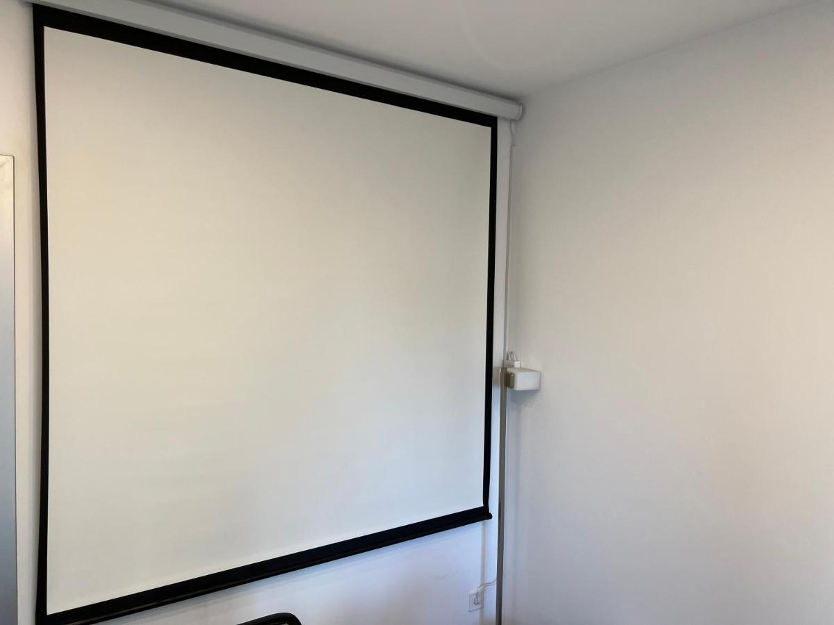 Fancy Penthouse Studio With Lakeview W10 Bukarest Eksteriør billede