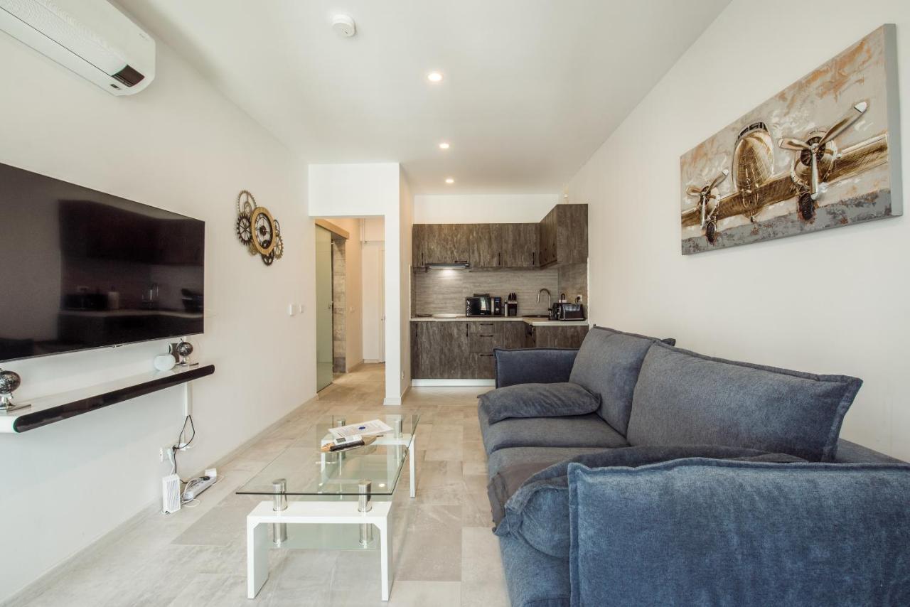 Fancy Penthouse Studio With Lakeview W10 Bukarest Eksteriør billede