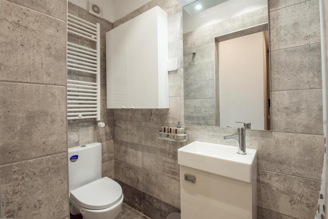 Fancy Penthouse Studio With Lakeview W10 Bukarest Eksteriør billede