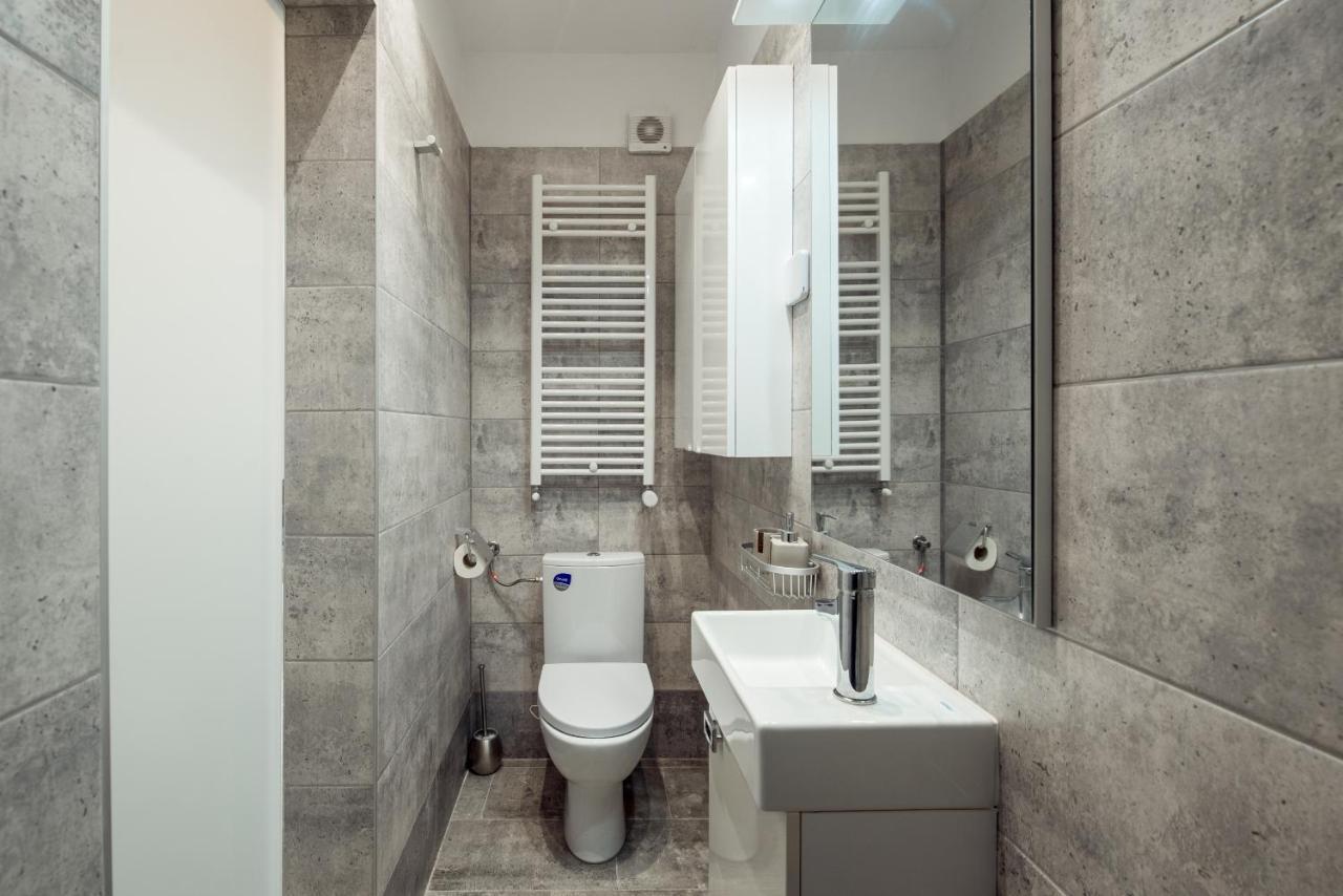 Fancy Penthouse Studio With Lakeview W10 Bukarest Eksteriør billede