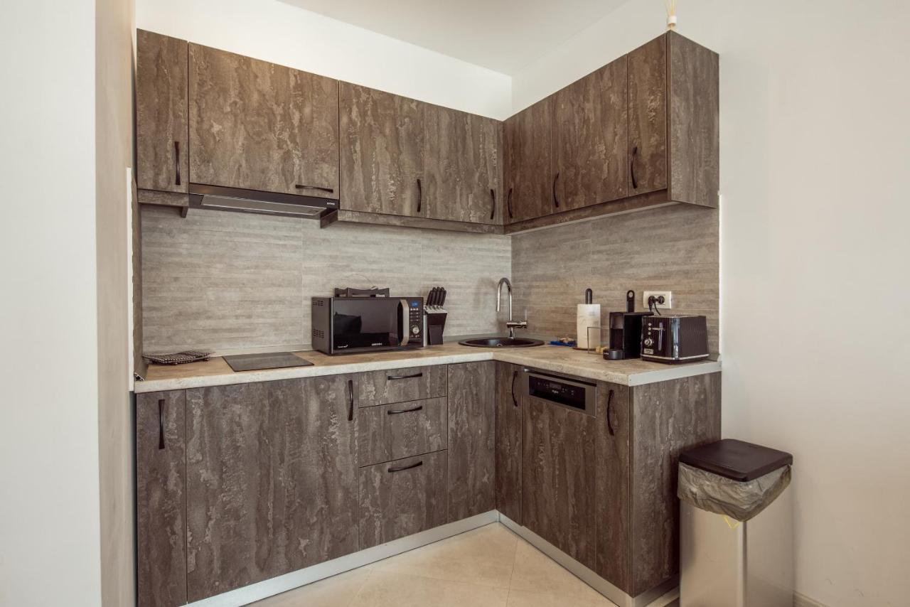 Fancy Penthouse Studio With Lakeview W10 Bukarest Eksteriør billede