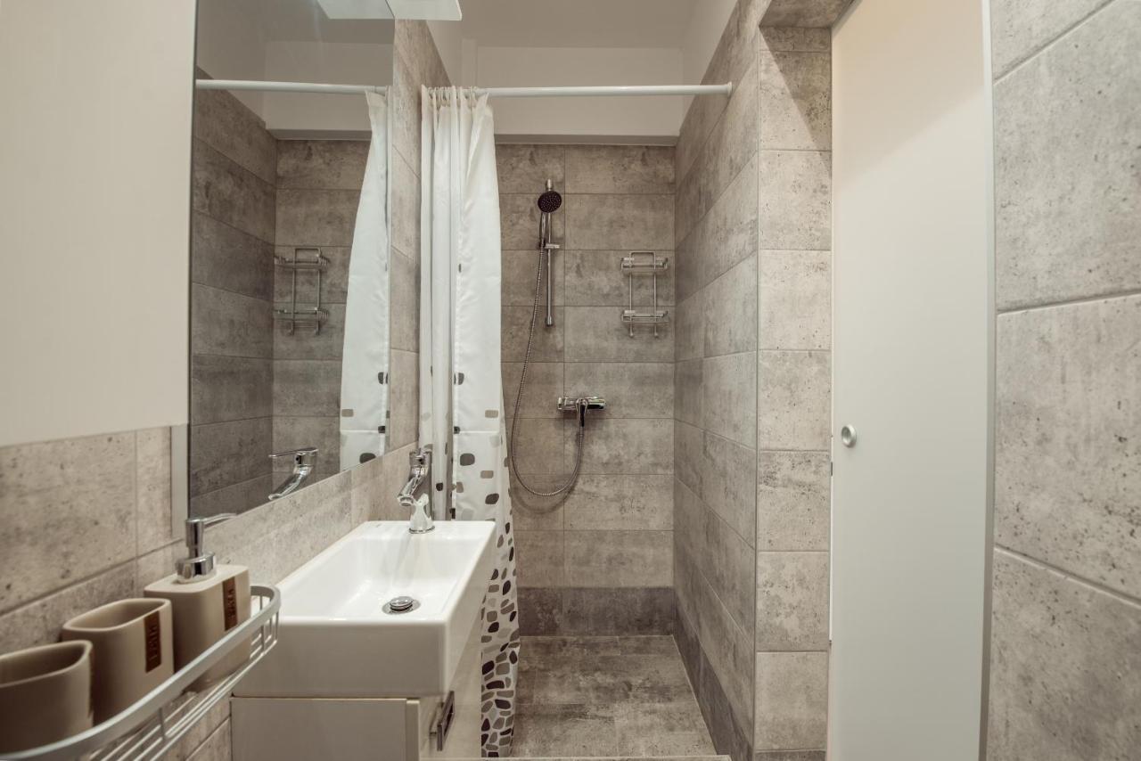 Fancy Penthouse Studio With Lakeview W10 Bukarest Eksteriør billede
